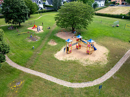 Mehrgenerationenspielplatz